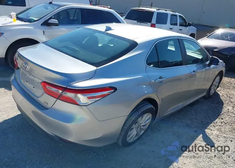 2019 Toyota Camry Le z USA, uszkodzony, nr VIN 4T1B11HK2KU856201